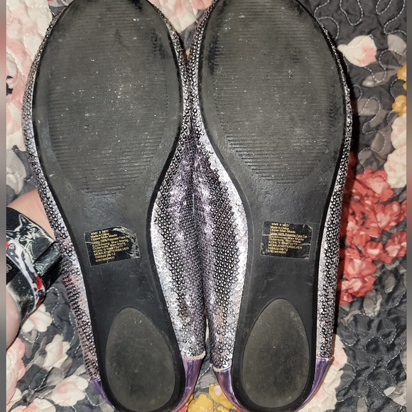 Mudd Silver and Purple Sequin Cat Flats Size 9 - Picture 6 of 7
